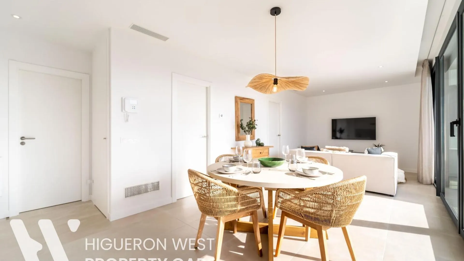 Higueron West Property Collection - The Poolview Terrace By Hwpc Fuengirola Apartman